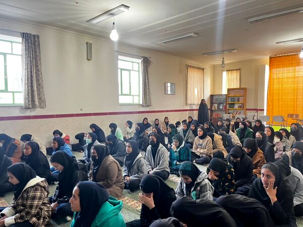 تجلیل از برگزیدگان مسابقات قرآنی 