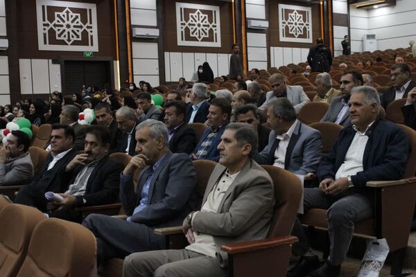 آیین نکوداشت معلمان پیشکسوت در گچساران