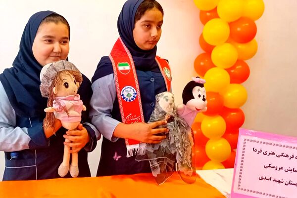 شکوه و زیبایی ویژه‌برنامه‌های هفته فرهنگ و هنر در مدارس رباط‌کریم