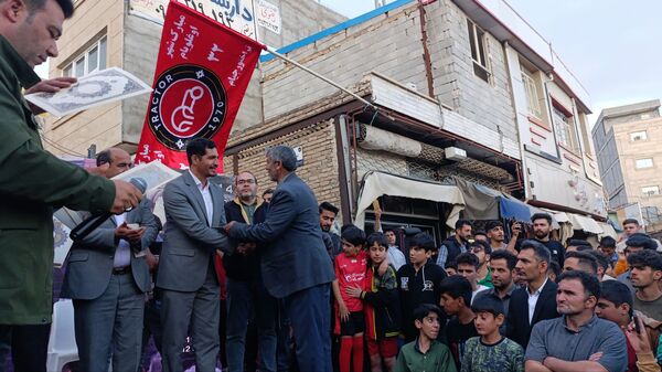 ملکان در پرتو هنر و معنویت؛ جشن میلاد امام رضا (ع) در بازار نوسازی شده