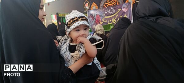 مراسم باشکوه شیرخوارگان حسینی  درتکیه حسینی روستای مزده شهر خلیل آباد 