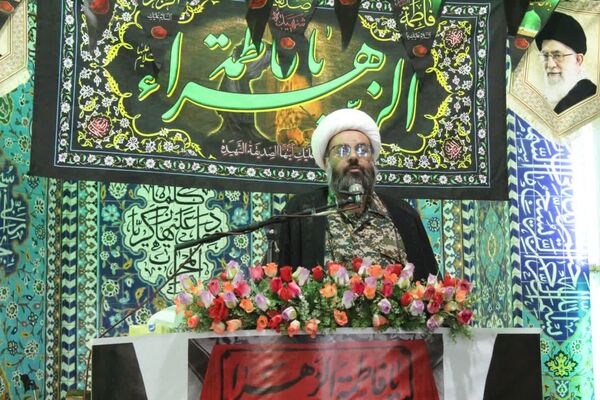 تجلی پیوند مدرسه و مسجد در خاتم