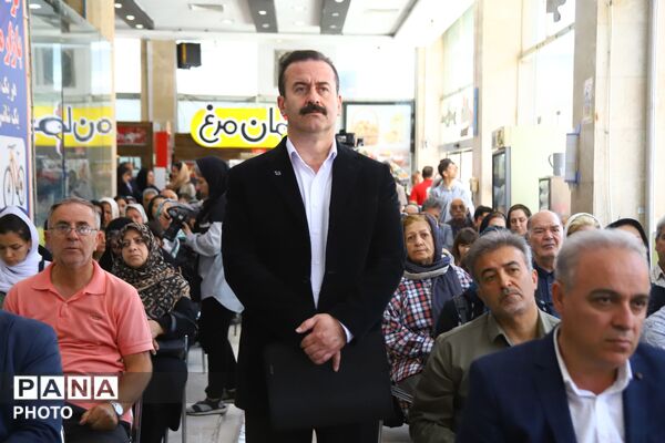 جشنواره بزرگ خریداران ماهی در تبریز