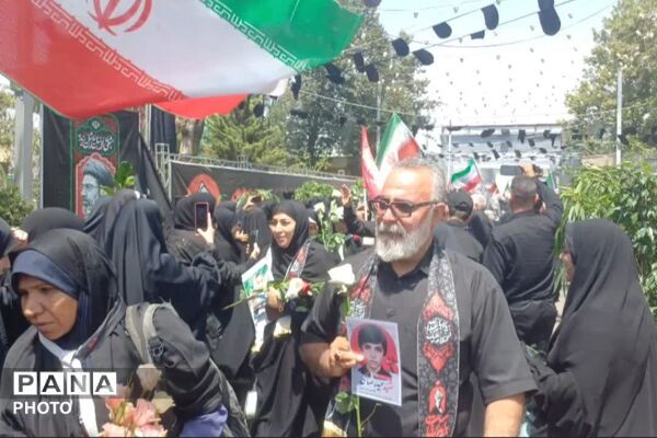 روایتی از مهر و ایثار با استقبال از خانواده شهدای میناب