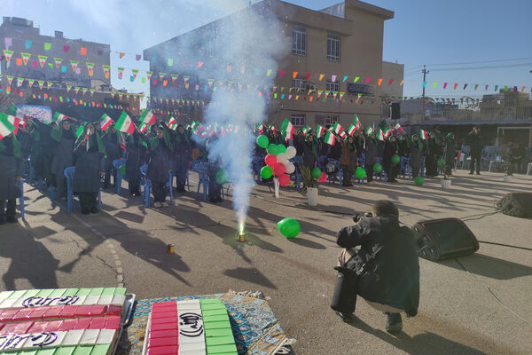 آیین نواختن زنگ انقلاب در مدارس فارس 