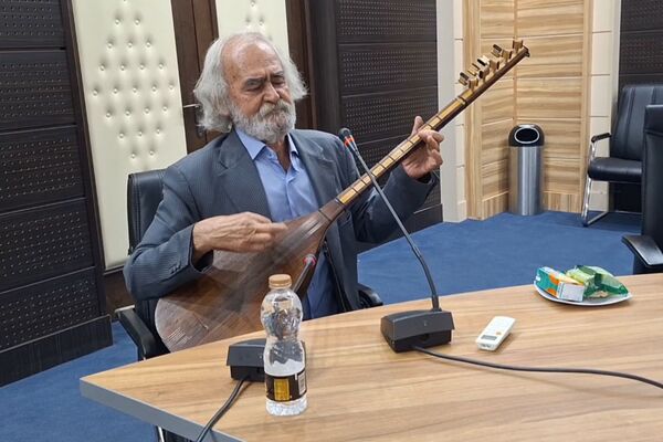 برگزاری نشست تخصصی شاعران و نویسندگان ملاردی 