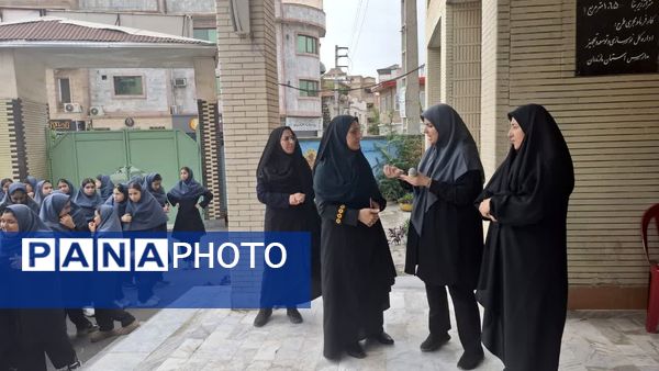 گرامیداشت روز نیروی انتظامی در دبیرستان بهار آزادی قائمشهر