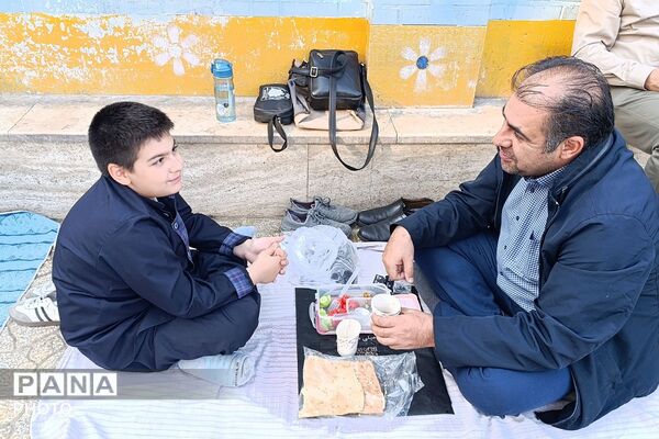 مسابقات ورزشی پدر پسری در دبستان امام علی (ع) شهرری