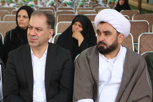 برگزاری یادواره شهدای منا و جنگ ۱۲ روزه در مدرسه شاهد نیک اندیشان