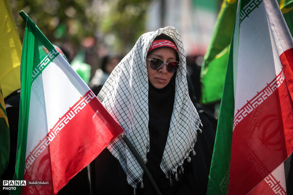 رزمایش بزرگ «دختران جان‌فدای ایران» - 3