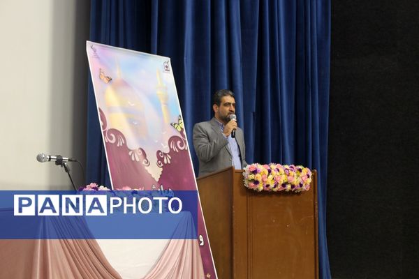 همایش مربیان تربیتی و مشاوران جهادی آموزش و پرورش قم