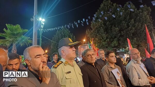 خونخواهی رهبر شهید در تجمعات شبانه مردم کوهدشت؛ حمایتی دوباره از آرمان‌های انقلاب