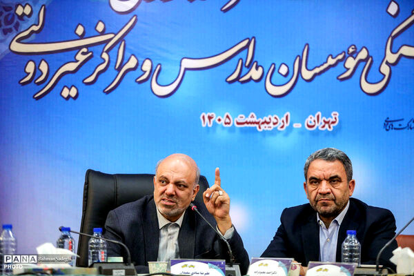 آموزش کشور در حال گذار از روش‌های سنتی به شیوه‌های نوین مبتنی بر فناوری است