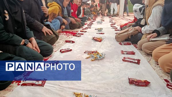 برگزاری مراسم  باشکوه ۲۲ بهمن و تجلیل از نفرات برتر روستای میرزآباد