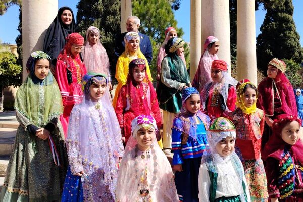 حضور وزیر آموزش‌وپرورش در حافظیه شیراز