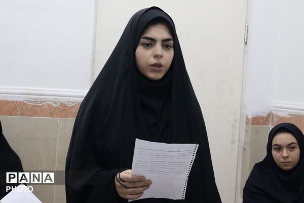 طنین چهل و چهارمین شور رقابت قرآنی در قلب‌های دانش‌آموزان قرچکی