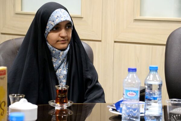 نشست خبری دختران میدان ۱۴ صفر ۳ با رئیس ستاد انتخابات شهرستان مشهد