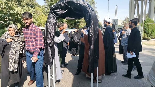 اعزام گروه سرود دانش‌آموزی سفینة نیشابور به کربلا