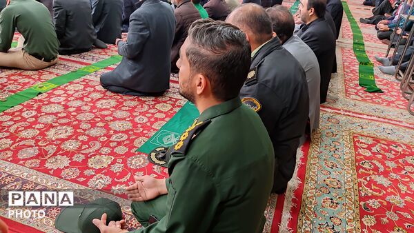 اقامه نماز عبادی سیاسی جمعه در شهر دارالسادات بار نیشابور 