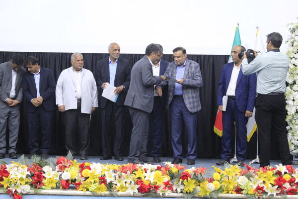 تجلیل از رؤسای ادارات آموزش و پرورش شهرستان‌‌ها، معاونان آموزشی، مربیان و مشاوران استان هرمزگان 