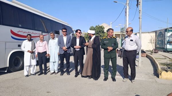 اعزام بیش از ۸۰ دانش‌آموز دختر از لیردف و جاسک به مناطق عملیاتی جنوب