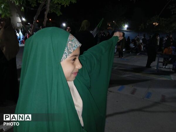دهه نودی‌‌های یزدی پای کار انقلاب
