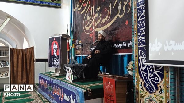 مراسم گرامیداشت چهارمین روز تدفین «امام شهید» در مسجد جامع دولت‌آباد