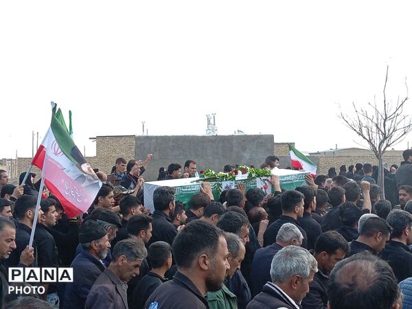 مراسم تشیع پیکر مطهر شهید علی اکبر خوافی در میان‌جلگه روستای سالاری 