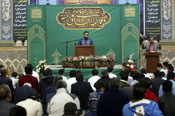 جشن میلاد امام علی(ع) در حرم حضرت معصومه(س) با تلاوت قاریان نوجوان 