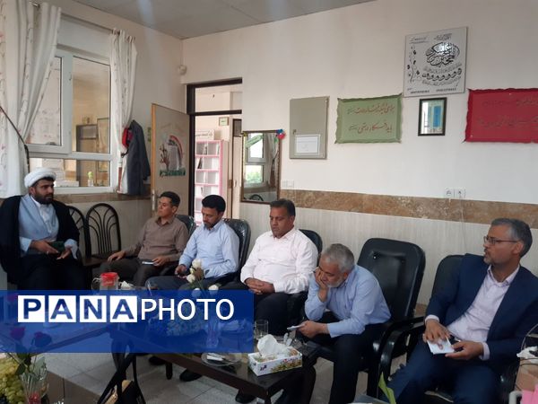 بازدید مسئولان اداره آموزش و پرورش خلیل‌آباد از پروژه‌های مهر 