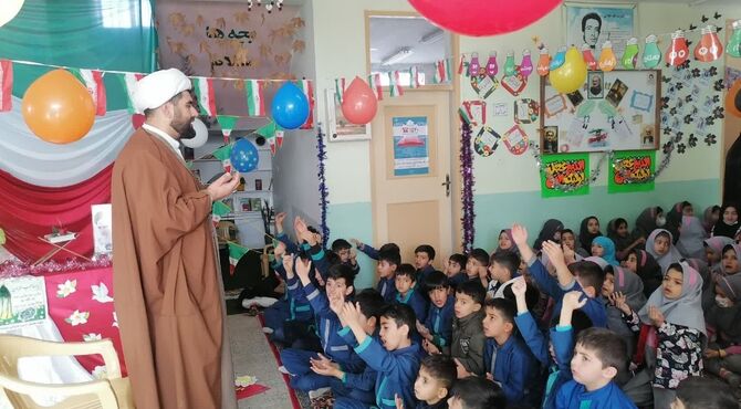 میلاد امام زمان (عج) در دبستان شهید جلالی شهر دیباج