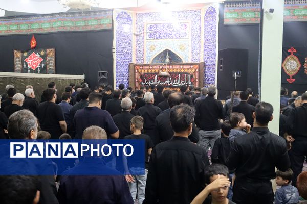 عزاداری به مناسبت شب عاشورا در مسجد حضرت صاحب الزمان(عج)