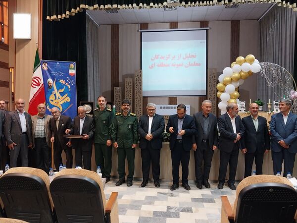 آیین بزرگداشت مقام معلم در شهرستان ابهر با حضور مسئولان استانی و شهرستانی
