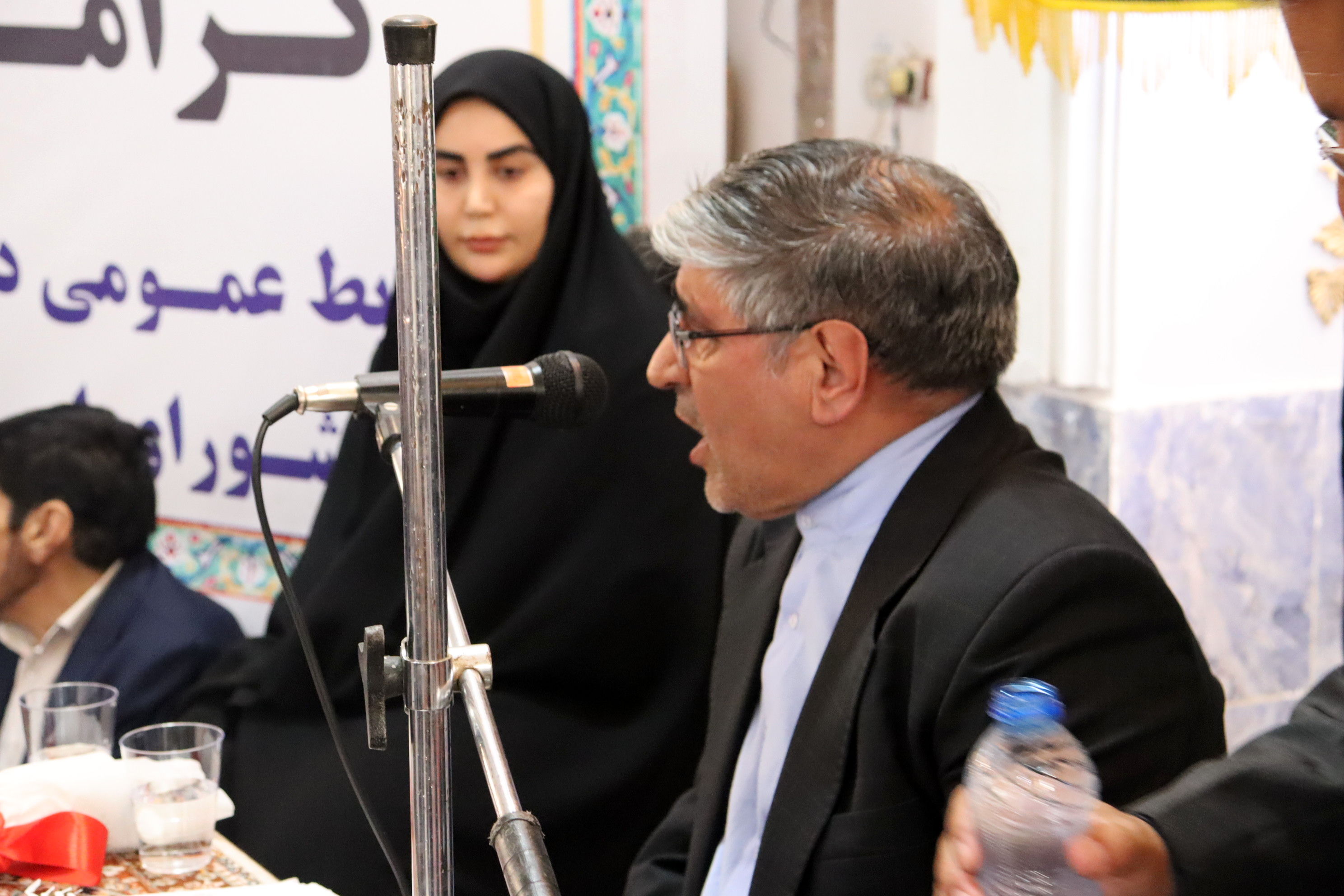 گامی مؤثر در جهت تقویت ارتباط مستقیم مردم با مسئولین؛ رسیدگی به مطالبات روستائیان در میز خدمت