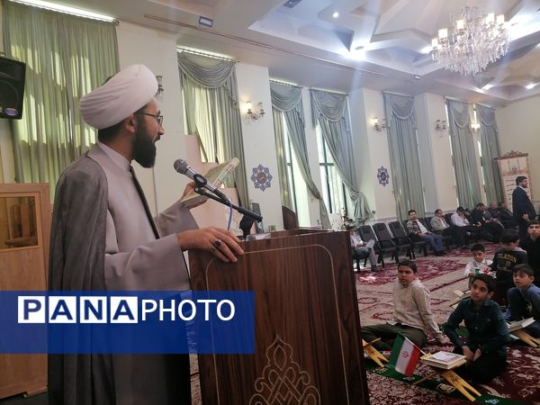 محفل نور در حمایت از دفاع مشروع نیروهای مقاومت سپاه پاسداران
