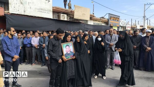 طوفان حضور مردم روزه‌دار رودبار جنوب در تشییع شهید اقتدار
