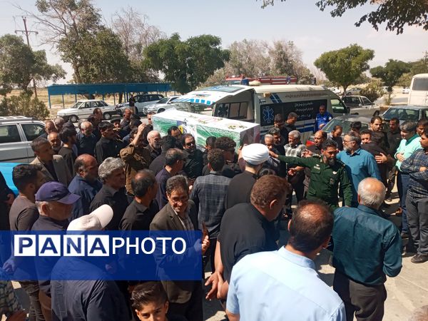 تشییع پیکر پرافتخار شهید علی اکبر صانعی جانباز ۷۰ درصد جنگ تحمیلی