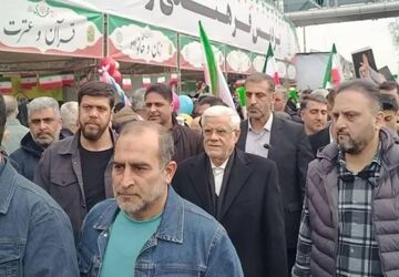 حضور در راهپیمایی 22 بهمن تقویت تداوم انقلاب است/ معیشت مردم؛ اولویت اول دولت چهاردهم