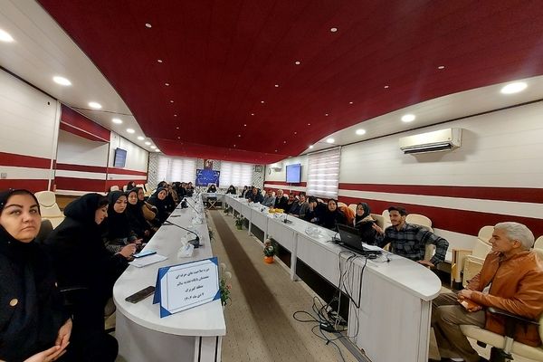 توانمندسازی متصدیان پایگاه‌های تغذیه سالم مدارس، گامی مؤثر جهت ارتقای سلامت دانش‌آموزان است