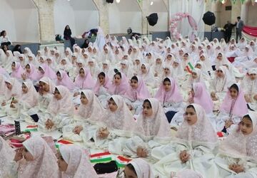 برگزاری جشن تکلیف دانش‌آموزان دختر شهرستان تفت 