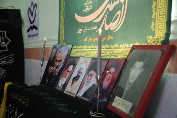 مراسم عزاداری ایام فاطمیه توسط دانش‌آموزان تنگستانی