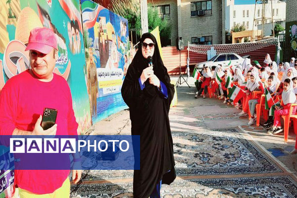 جشن روز دانش‌آموز در دبستان امید انقلاب بوشهر