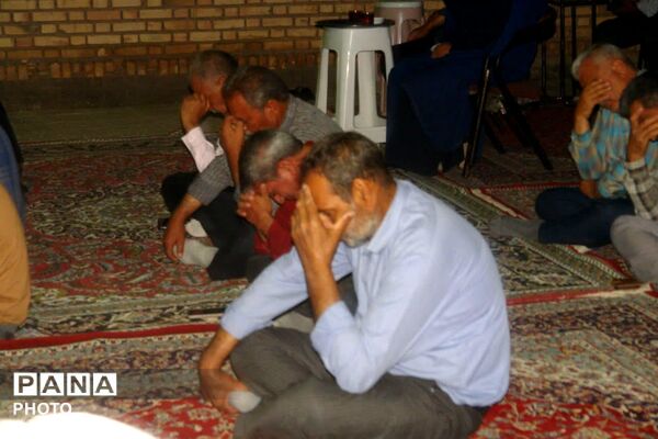 سوگِ غربتِ جوادالائمه (ع)؛ دل‌های شکسته در شبی آکنده از اشک به هم رسیدند