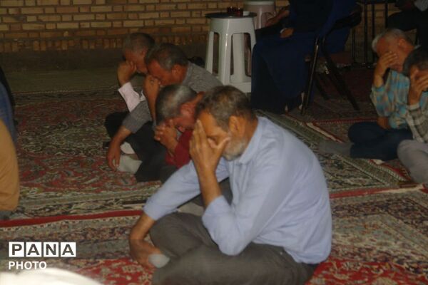 سوگِ غربتِ جوادالائمه (ع)؛ دل‌های شکسته در شبی آکنده از اشک به هم رسیدند