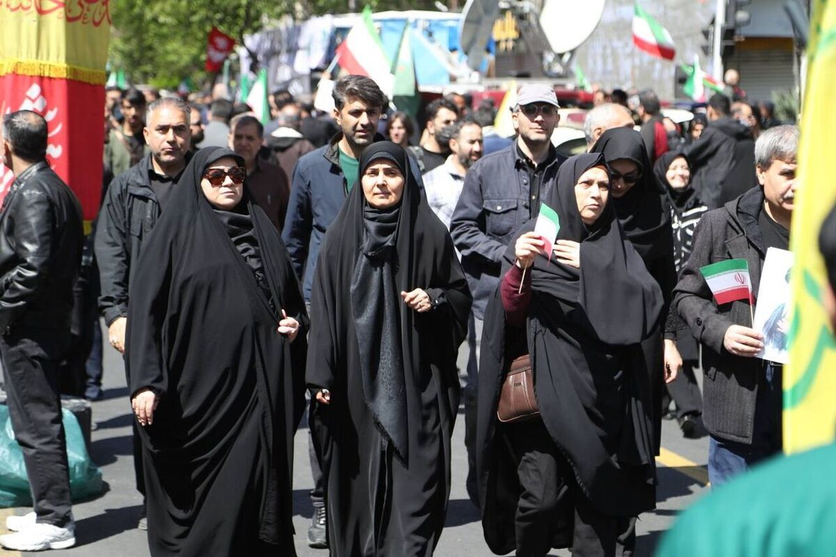 صادق: همدلی و یکپارچگی ایرانیان ضامن صیانت از ایران‌زمین است 