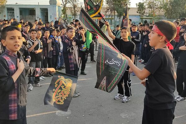 مراسم عزاداری حضرت فاطمه«س» دانش‌آموزان دبستان پسرانه امامت یک