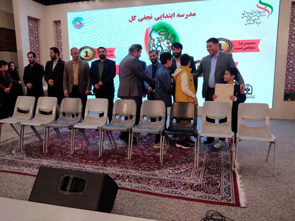 اختتامیه چهل و دومین دوره مسابقات فرهنگی هنری دانش‌آموزان ناحیه 7 مشهد