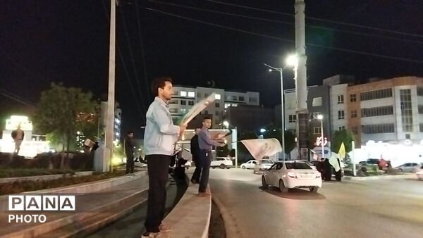 میدان ازادی هر شب میزبان وطن پرستان نیشابوری می شود 