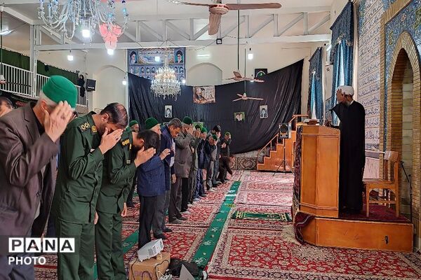اقامه نماز جمعه در آخرین هفته  ماه مبارک رمضان در شهر بار نیشابور