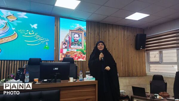 تجلیل از برگزیدگان رویدادهای قرآنی و فرهنگی منطقه ۱۶ تهران